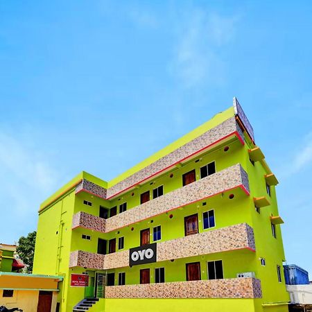 Oyo Flagship 81058 Royal Regalia Hotel Bhubaneswar Bagian luar foto