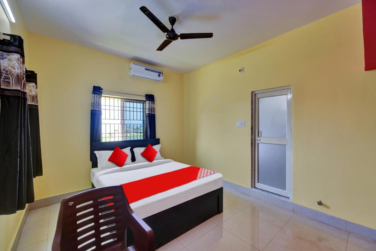 Oyo Flagship 81058 Royal Regalia Hotel Bhubaneswar Bagian luar foto