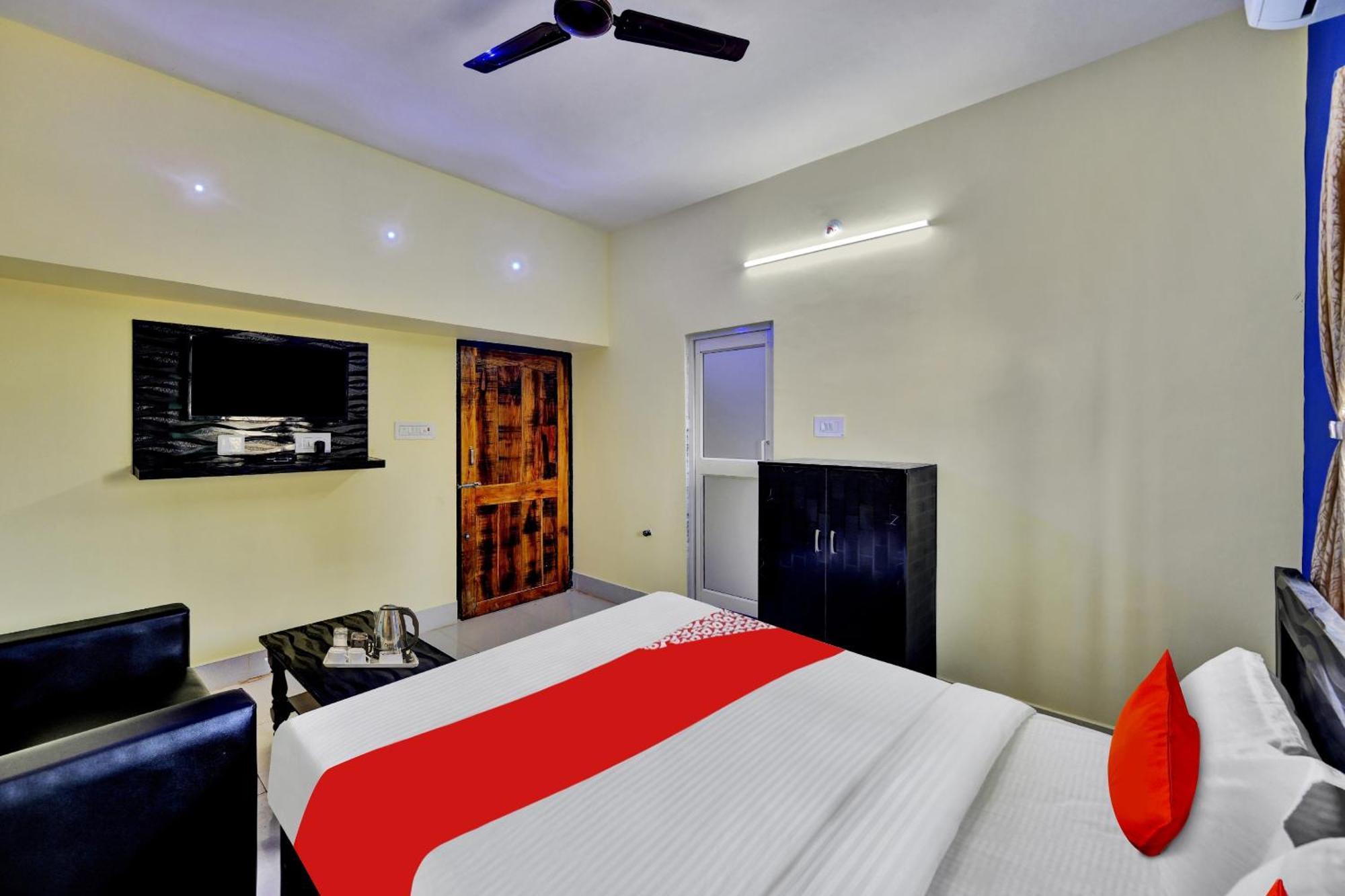 Oyo Flagship 81058 Royal Regalia Hotel Bhubaneswar Bagian luar foto