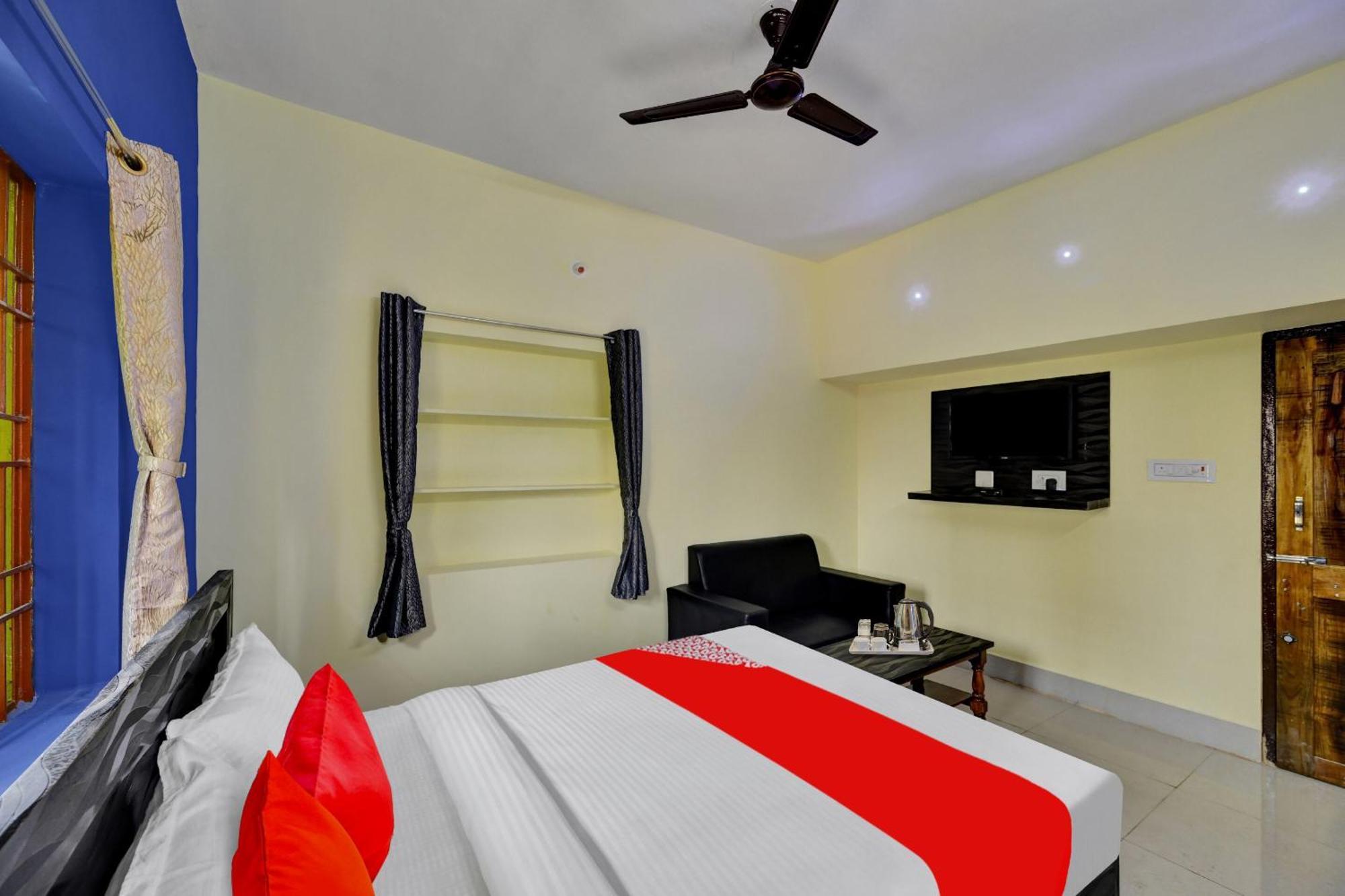 Oyo Flagship 81058 Royal Regalia Hotel Bhubaneswar Bagian luar foto