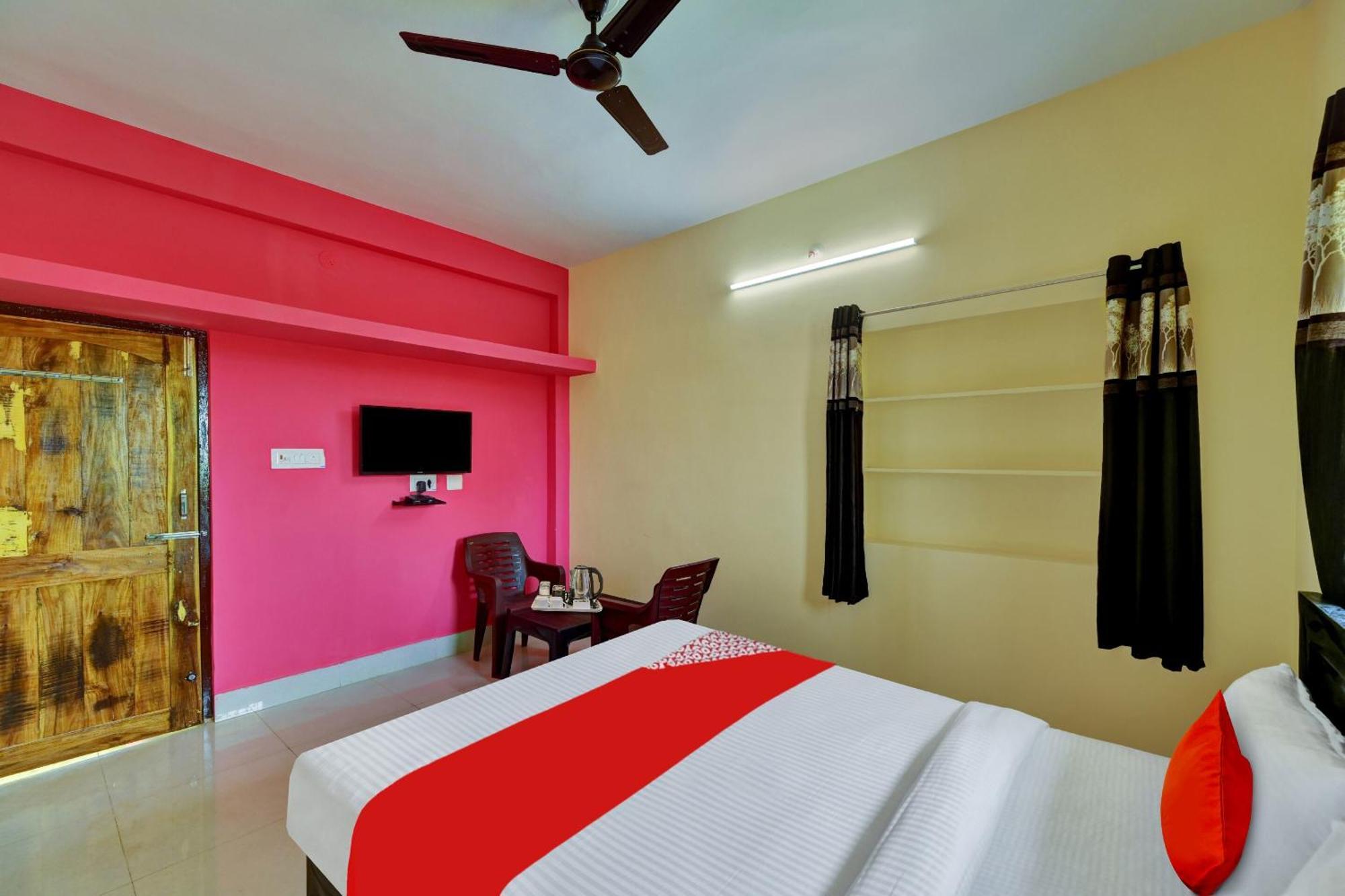 Oyo Flagship 81058 Royal Regalia Hotel Bhubaneswar Bagian luar foto